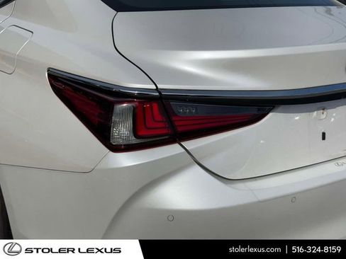 Used 2019 Lexus ES 350 w/ Premium Package FWD image 11