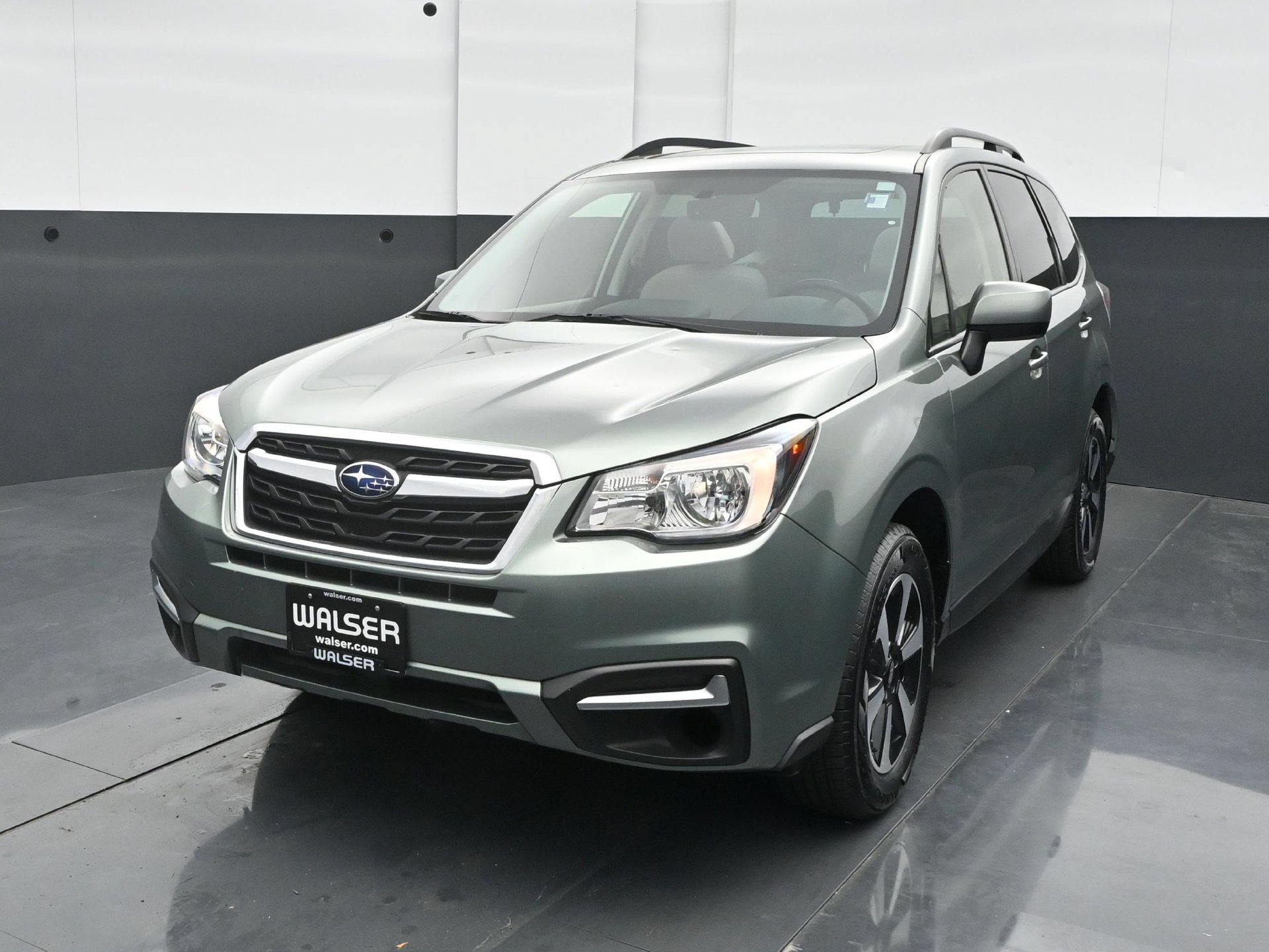 Used 2017 Subaru Forester 2.5i Premium w/ Popular Package #2A AWD/4WD image 11