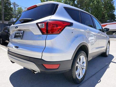 Used 2019 Ford Escape SE FWD image 7