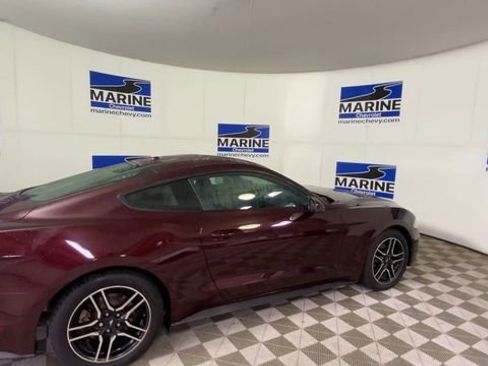 Used 2018 Ford Mustang Premium image 2