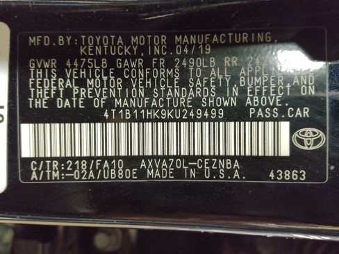 Used 2019 Toyota Camry LE image 33