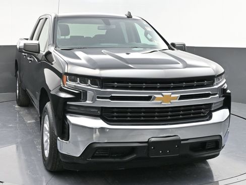 Certified 2019 Chevrolet Silverado 1500 LT w/ Remote Start Package image 2
