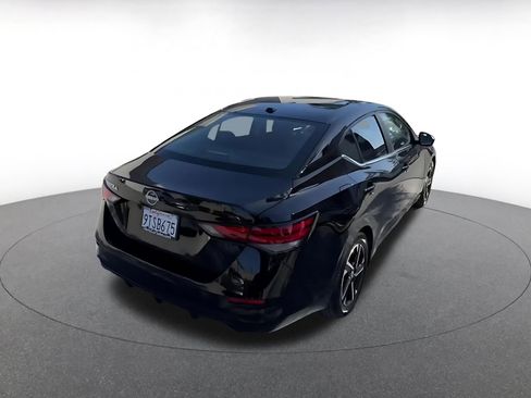 Used 2025 Nissan Sentra SV FWD image 14