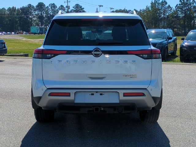 Used 2025 Nissan Pathfinder Platinum AWD/4WD image 4