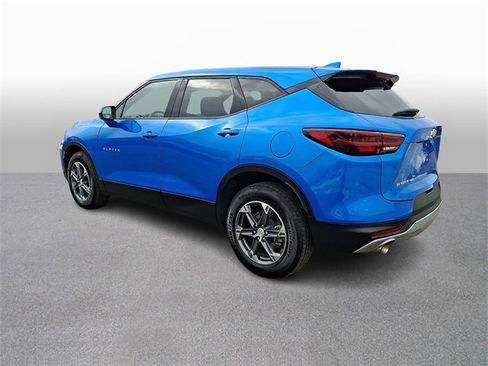 Used 2025 Chevrolet Blazer LT image 6