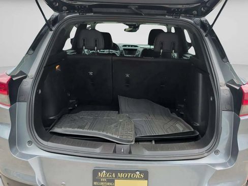 Used 2021 Chevrolet TrailBlazer RS w/ Technology Package FWD image 33