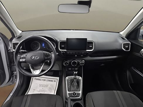 Used 2022 Hyundai Venue SEL FWD image 28