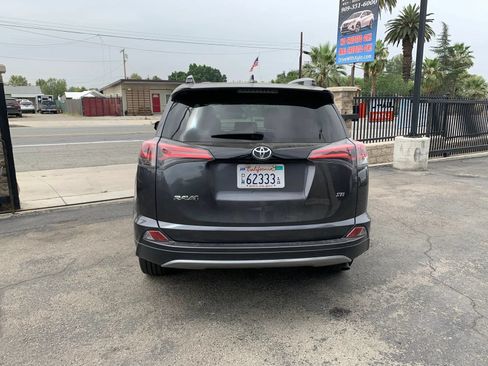 Used 2017 Toyota RAV4 SE FWD image 7