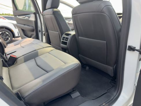 Used 2023 Cadillac XT5 Premium Luxury AWD/4WD image 11