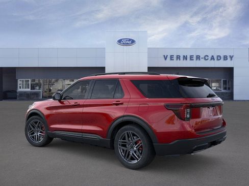 New 2026 Ford Explorer ST-Line w/ ST-Line Street Pack image 4