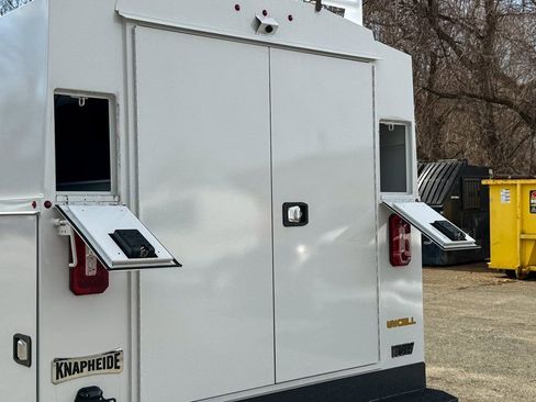 New 2025 Ford E-350 and Econoline 350 Super Duty w/ Power Equipment Group RWD image 19