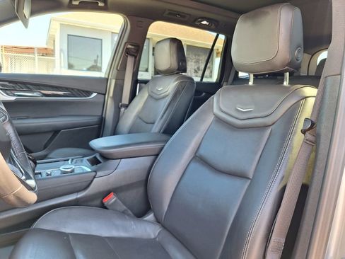 Used 2024 Cadillac XT6 Premium Luxury image 24