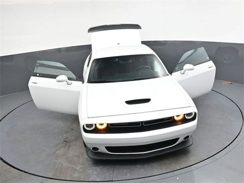 Used 2023 Dodge Challenger GT image 33