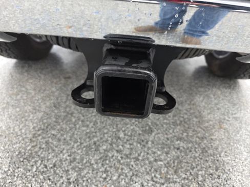 Used 2025 GMC Sierra 2500 SLE w/ SLE Value Package; image 18