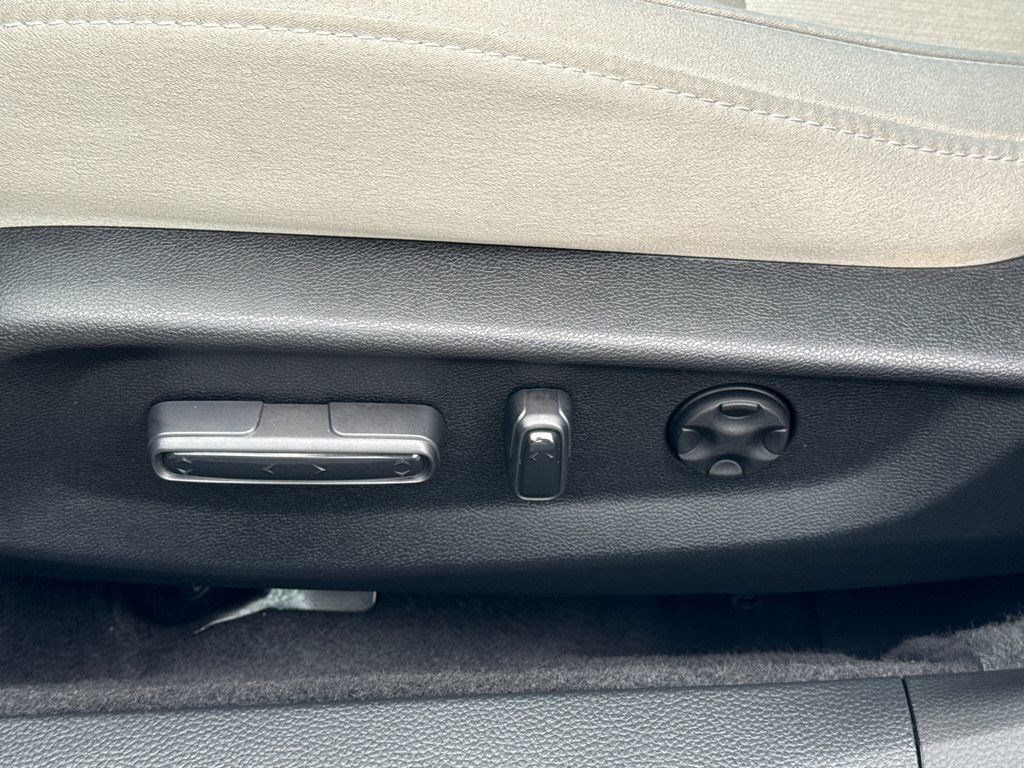 Certified 2021 Honda Accord EX image 23