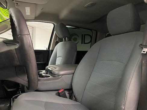 Used 2018 RAM 1500 Express image 9