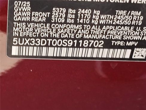 Certified 2025 BMW X4 xDrive30i image 15