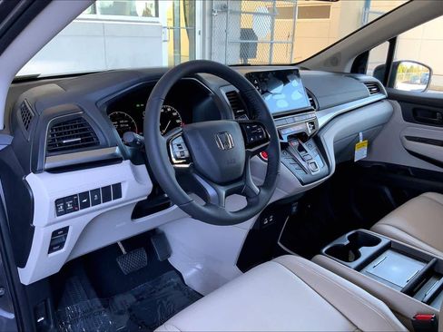 New 2026 Honda Odyssey EX-L image 9