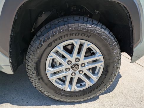 Used 2024 Toyota Tundra SR5 w/ SR5 Convenience Package RWD image 11
