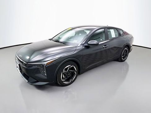 Used 2025 Kia K4 EX image 3