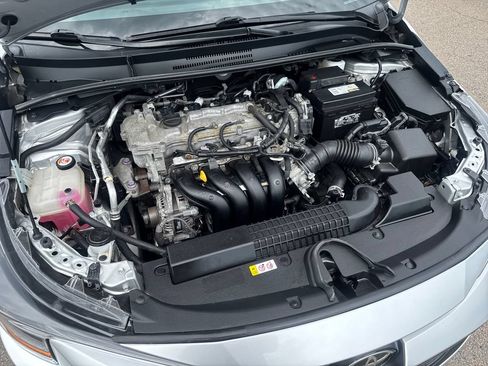 Used 2020 Toyota Corolla LE FWD image 45