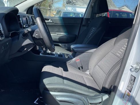 Used 2018 Kia Sportage LX AWD/4WD image 5
