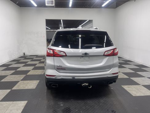 Used 2020 Chevrolet Equinox Premier w/ Premier Redline Edition image 3