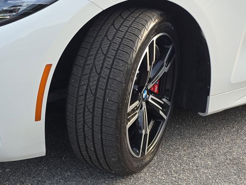 Used 2023 BMW M440i Coupe w/ Premium Package image 32