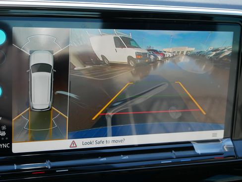 New 2026 Volkswagen Atlas SEL Premium R-Line image 12