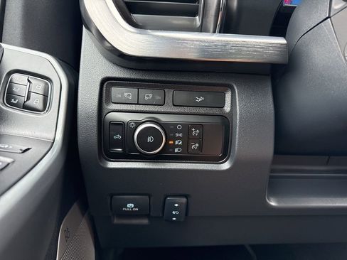 Used 2024 Ford F250 Lariat w/ Lariat Ultimate Package image 27