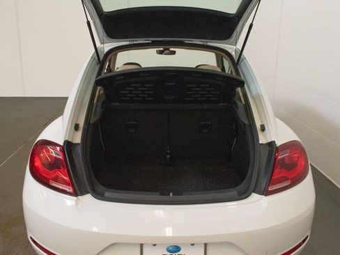 Used 2017 Volkswagen Beetle 1.8T SE FWD image 22