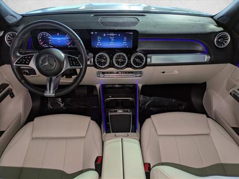 Certified 2025 Mercedes-Benz GLB 250 image 18