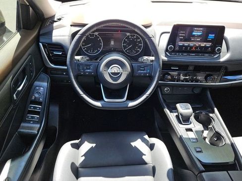 Used 2023 Nissan Rogue SL FWD image 12