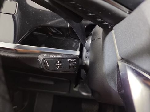 Used 2025 Audi Q3 2.0T Premium AWD/4WD image 23