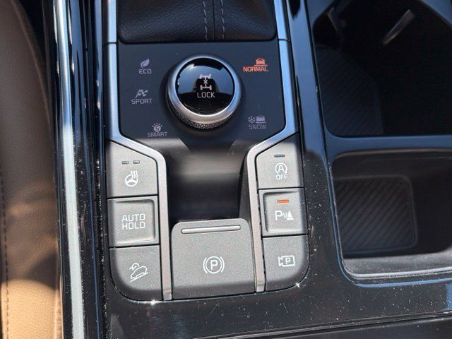 Used 2025 Kia Sorento SX Prestige w/ Olive Brown Leather Package AWD/4WD image 28