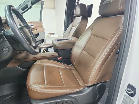 Used 2024 Chevrolet Tahoe High Country w/ Advanced Technology Package image 19