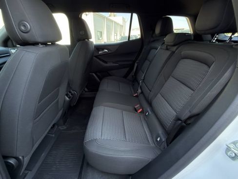 New 2026 Chevrolet Equinox LT w/ LPO, Floor Liner Package FWD image 19