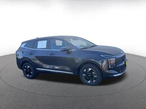 Used 2026 Kia Sportage LX AWD/4WD image 2