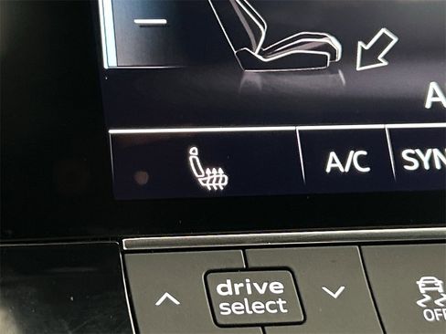 Used 2024 Audi A6 Premium Plus image 32