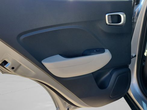 New 2026 Hyundai Venue SEL image 25