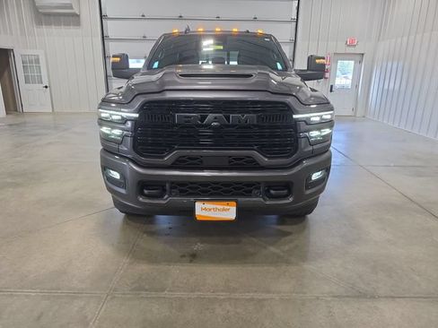 Used 2025 RAM 3500 Laramie AWD/4WD image 3