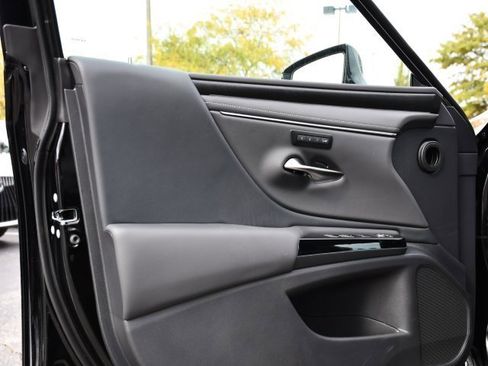 New 2025 Lexus ES 350 w/ Premium Package image 10