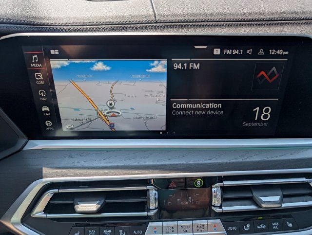 Used 2022 BMW X7 xDrive40i w/ M Sport Package AWD/4WD image 19
