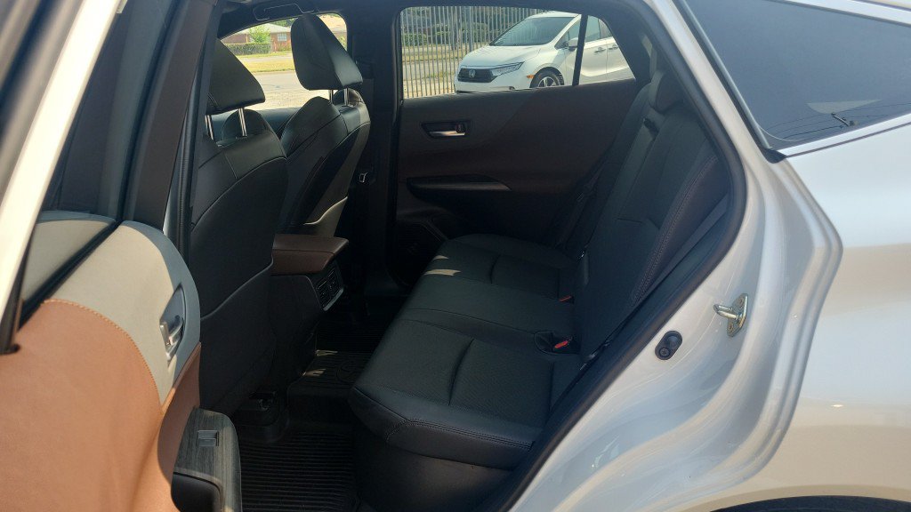 Used 2024 Toyota Venza Limited AWD/4WD image 24