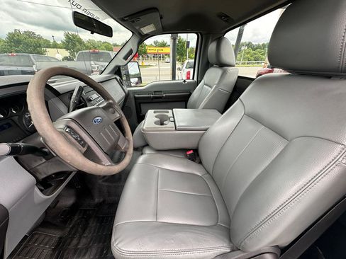 Used 2012 Ford F250 XL w/ PWR Equipment Group RWD image 9