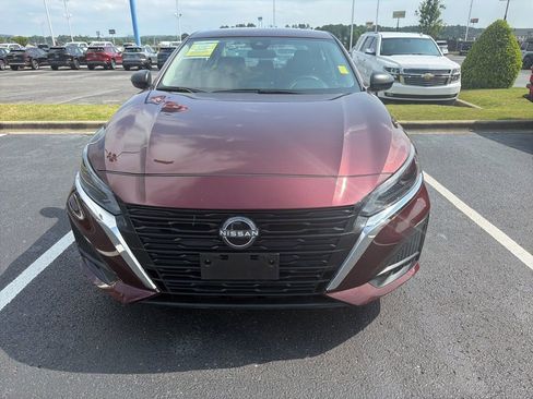 Used 2025 Nissan Altima 2.5 SV AWD/4WD image 2