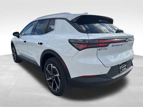 New 2026 Chevrolet Equinox EV LT image 7