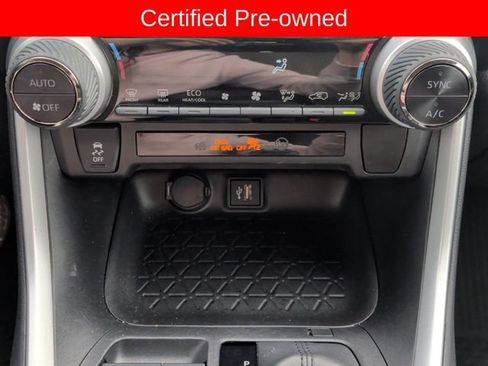 Certified 2025 Toyota RAV4 LE AWD/4WD image 21