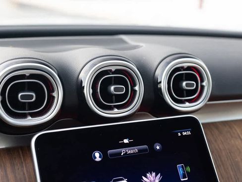 Used 2023 Mercedes-Benz C 300 4MATIC Sedan image 33