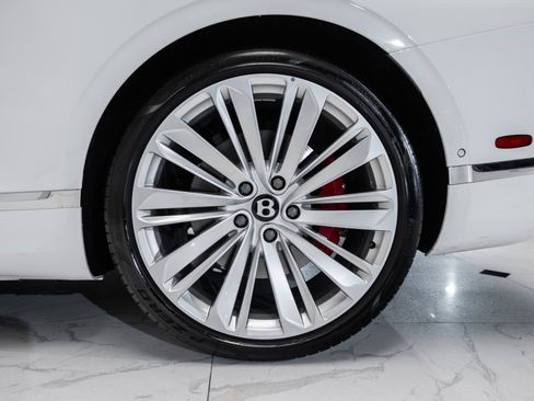 Used 2023 Bentley Continental GT Speed image 13